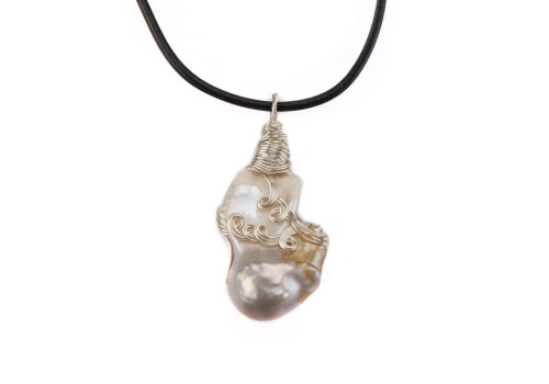 Підвіска з перлиною