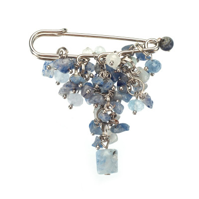 Брошь с кианитом