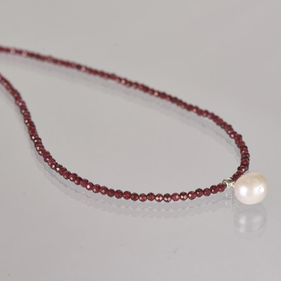 Намисто-чокер з натуральним гранатом