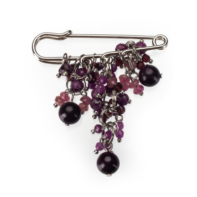 Брошка з натуральним гранатом