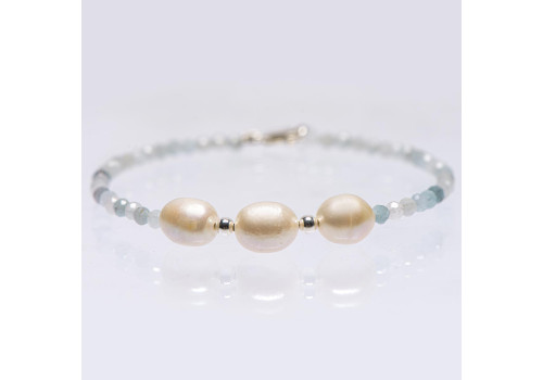 Браслет з аквамарином і перлами 