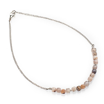 Бусы из агата Ботсвана