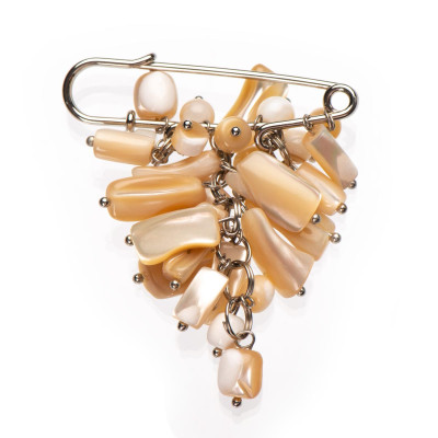 Брошка з перламутром 