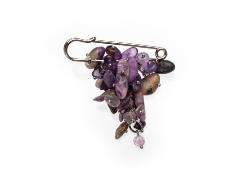 Брошка з натуральним чароїтом