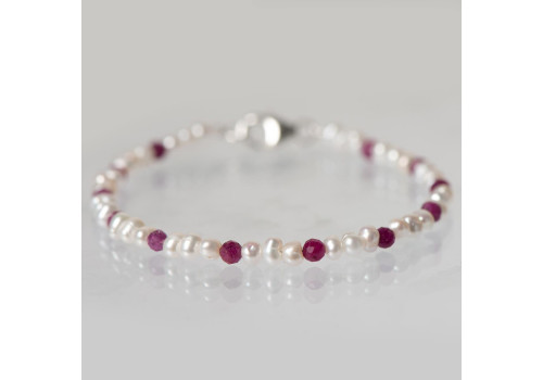 Браслет з перлами