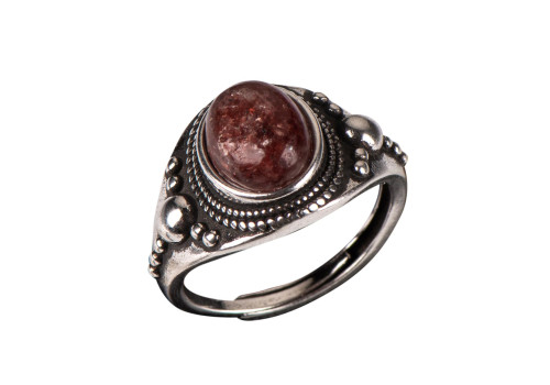 Каблучка з полуничним кварцем