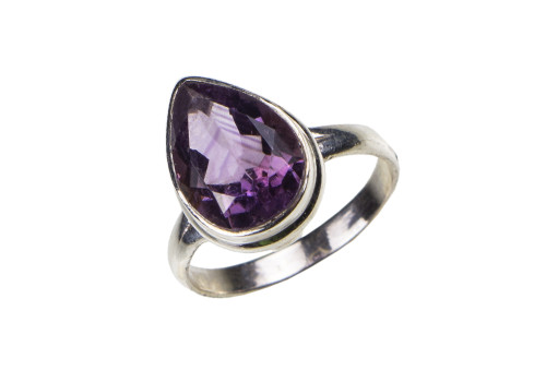 Каблучка з аметистом зі срібла 