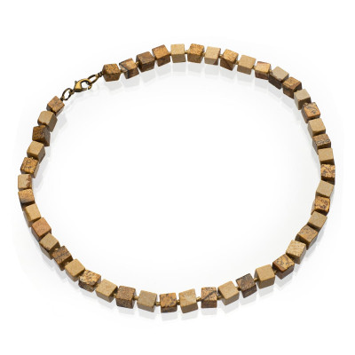 Бусы из яшмы