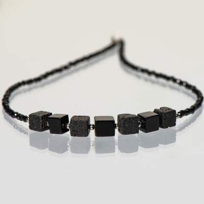 Бусы из натуральной шпинели