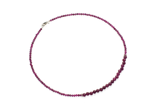 Намисто з натурального рубіну