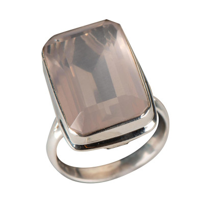 Каблучка з рожевим кварцем зі срібла