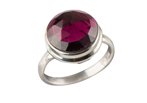 Каблучка з натуральним гранатом зі срібла 