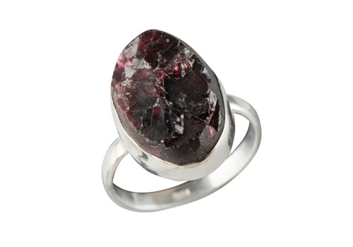 Каблучка з натуральним гранатом зі срібла 