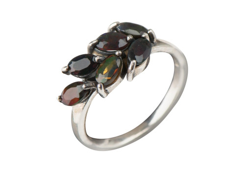 Каблучка з опалом зі срібла 